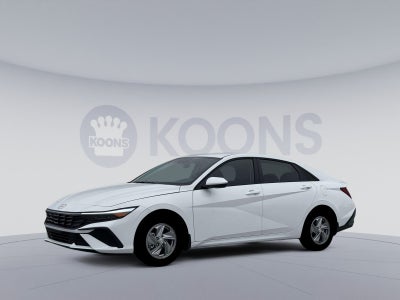2026 Hyundai ELANTRA SE