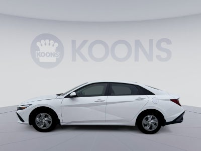 2026 Hyundai ELANTRA SE