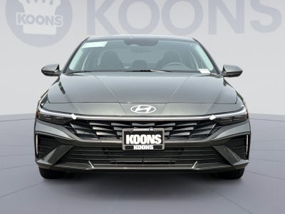 2026 Hyundai ELANTRA SE