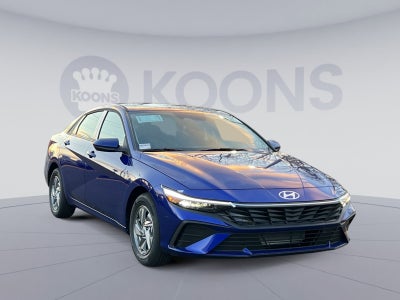 2026 Hyundai ELANTRA SE