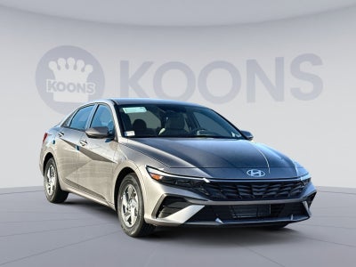 2026 Hyundai ELANTRA SE