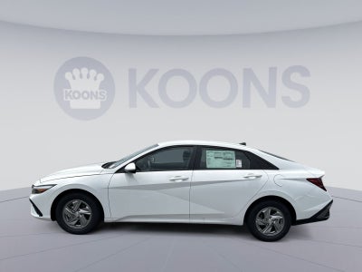 2026 Hyundai ELANTRA SE
