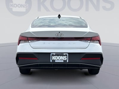 2026 Hyundai ELANTRA SE