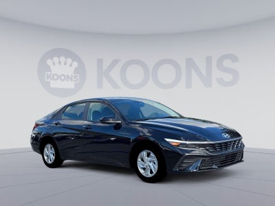 2026 Hyundai ELANTRA SE