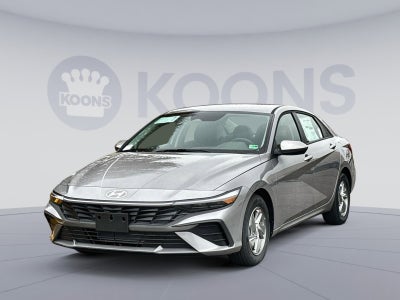 2026 Hyundai ELANTRA SE