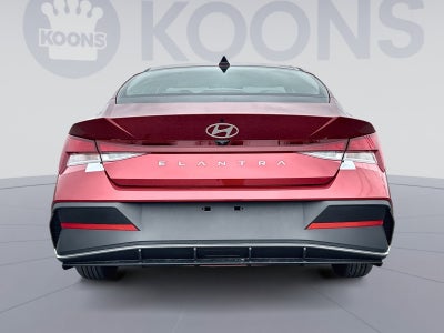 2026 Hyundai ELANTRA SE