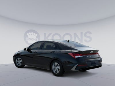 2026 Hyundai ELANTRA SE