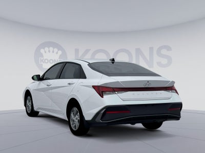 2026 Hyundai ELANTRA SE
