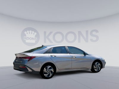 2025 Hyundai ELANTRA SEL Sport