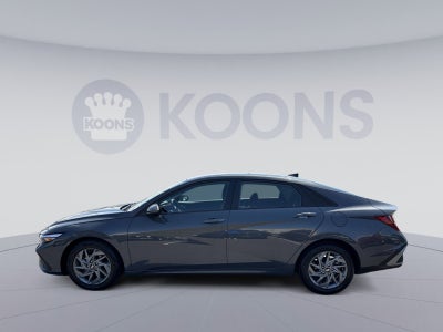 2024 Hyundai ELANTRA SEL