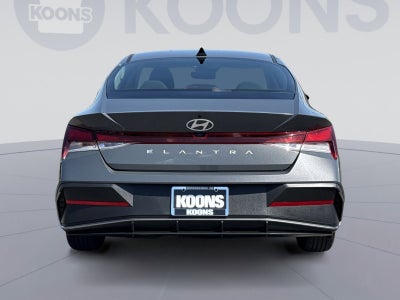 2024 Hyundai ELANTRA SEL