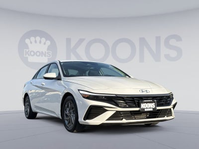 2024 Hyundai ELANTRA SEL