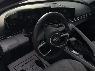 2025 Hyundai ELANTRA Limited