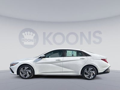2025 Hyundai ELANTRA Limited