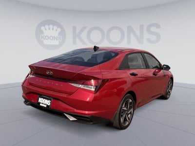 2023 Hyundai ELANTRA SEL