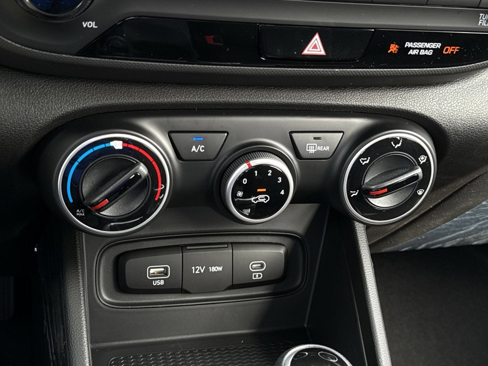 2026 Hyundai VENUE SE