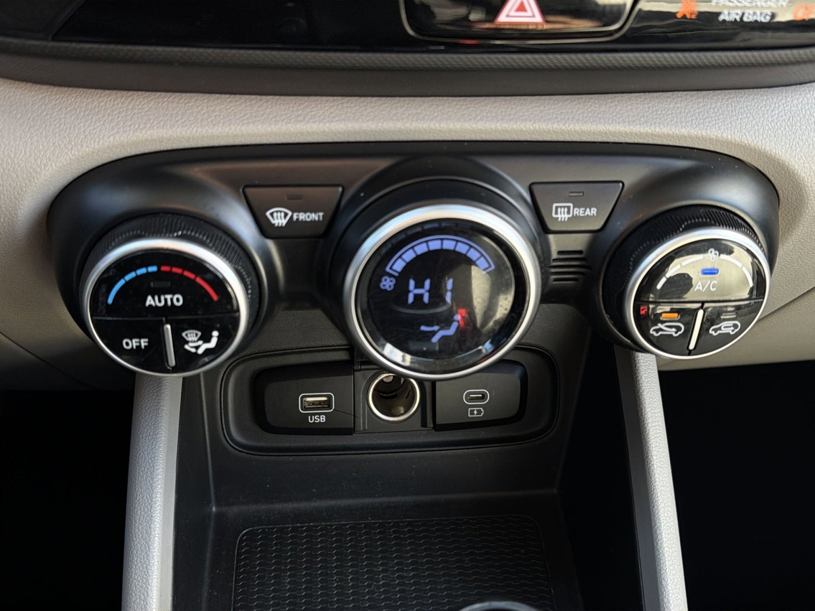 2023 Hyundai VENUE SEL