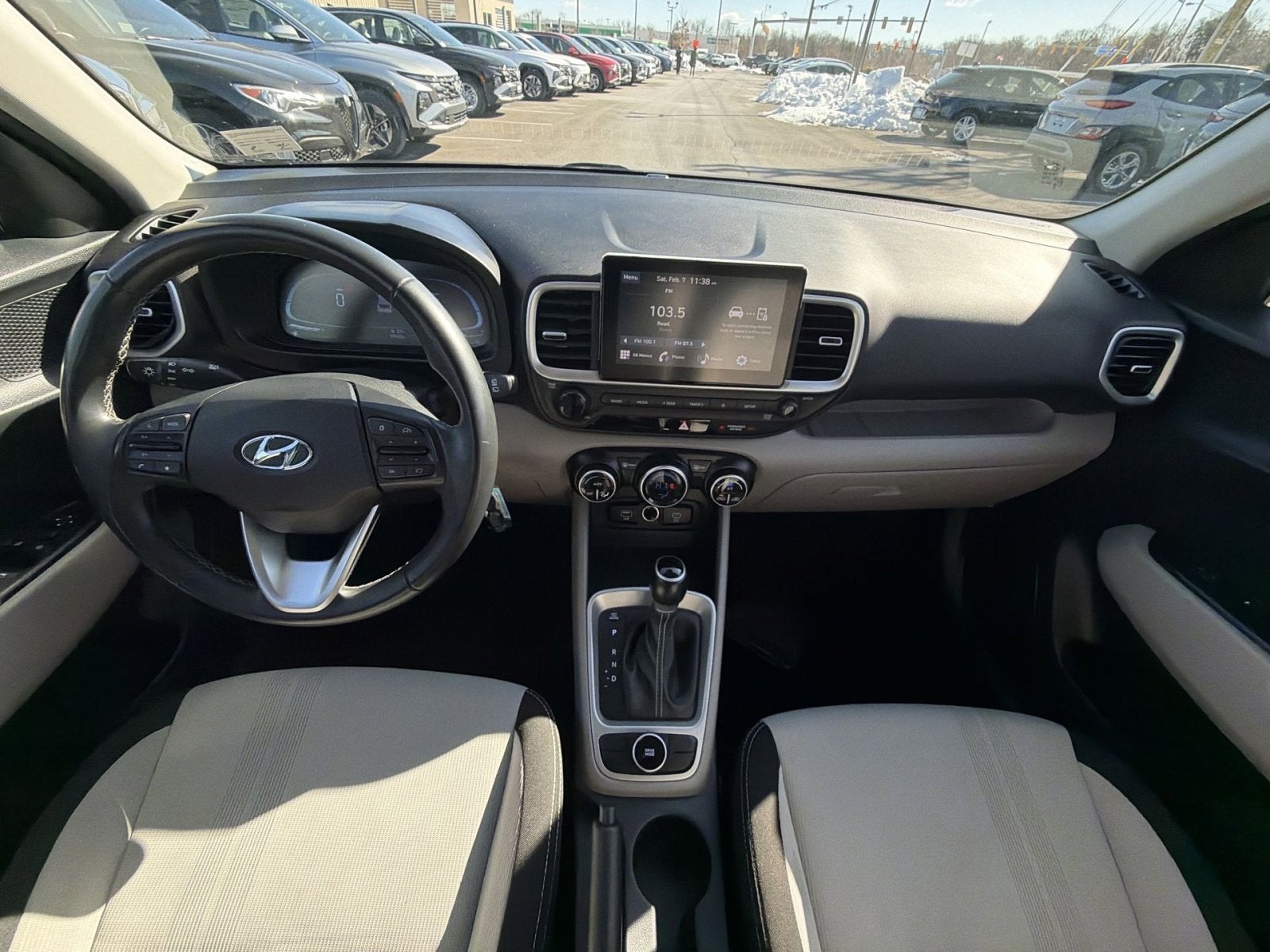 2023 Hyundai VENUE SEL