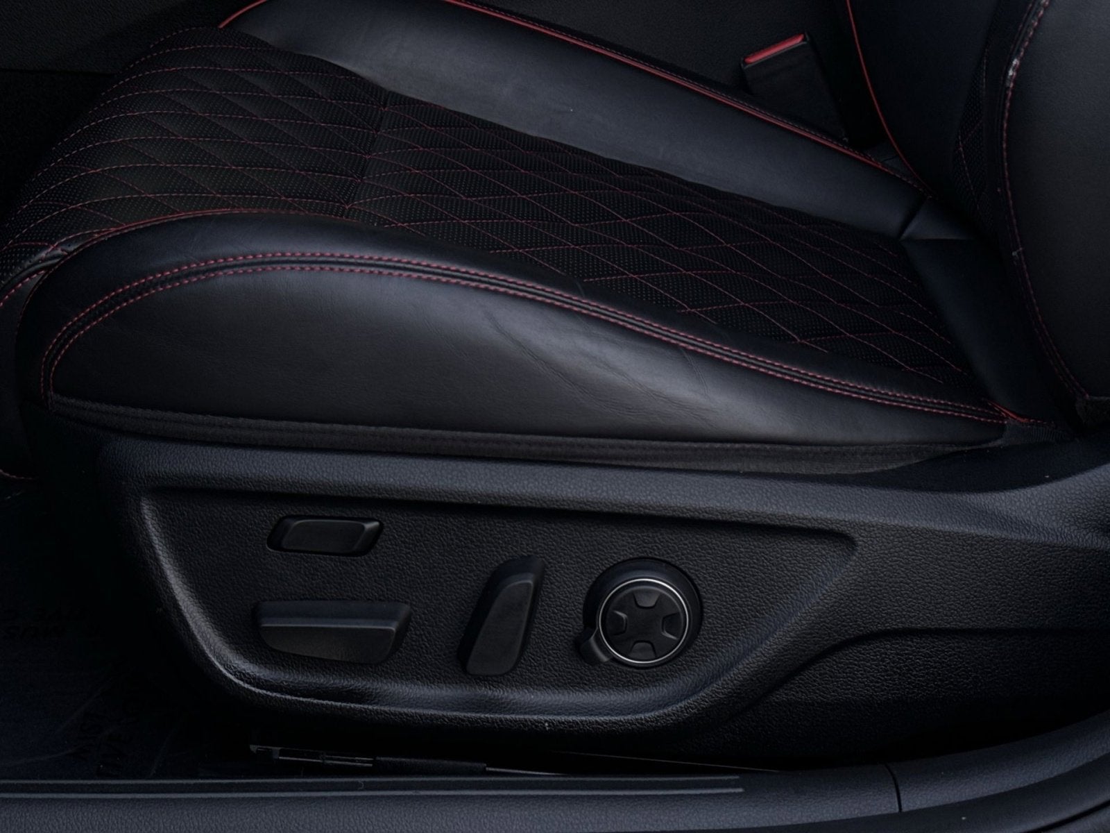 2023 Genesis G70 3.3T