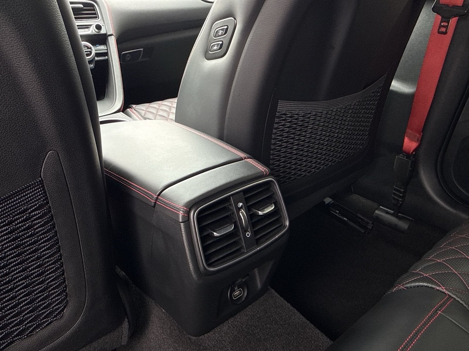 2023 Genesis G70 3.3T