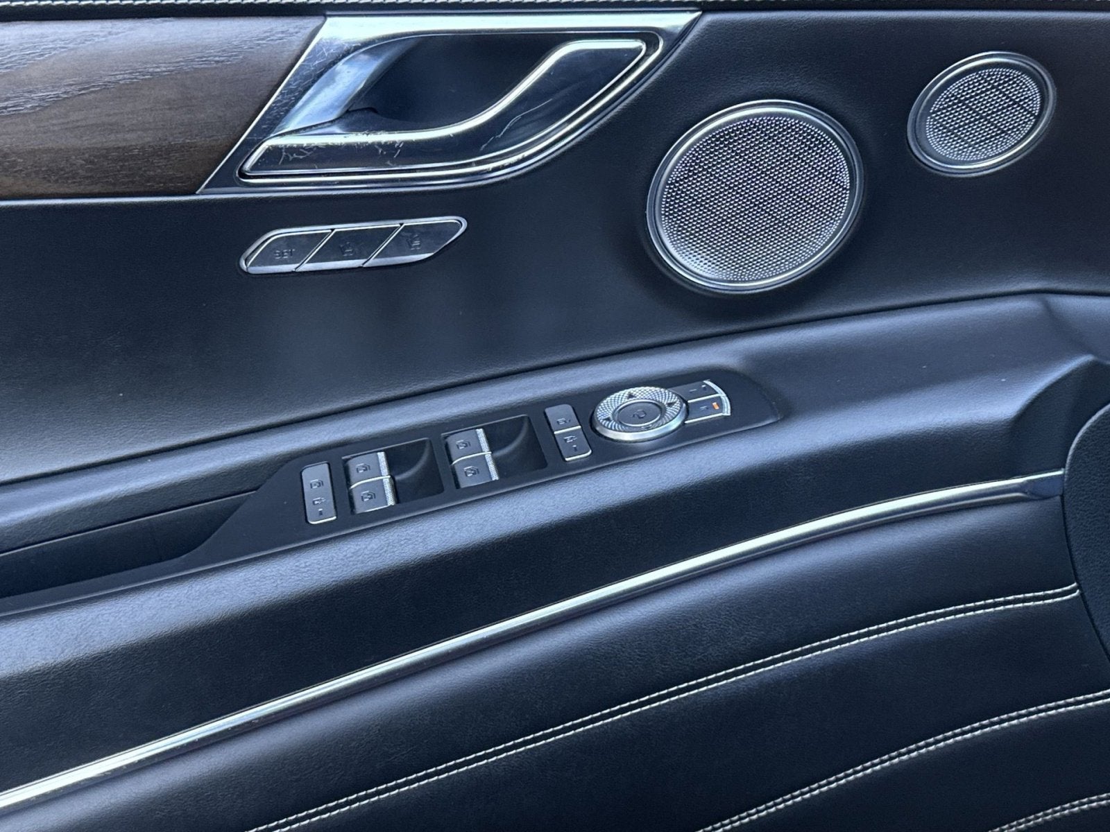 2023 Genesis GV80 2.5T