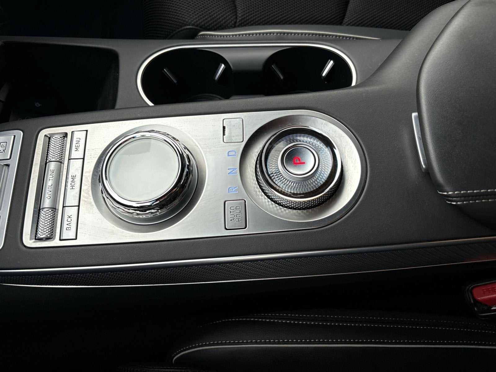 2023 Genesis GV70 2.5T