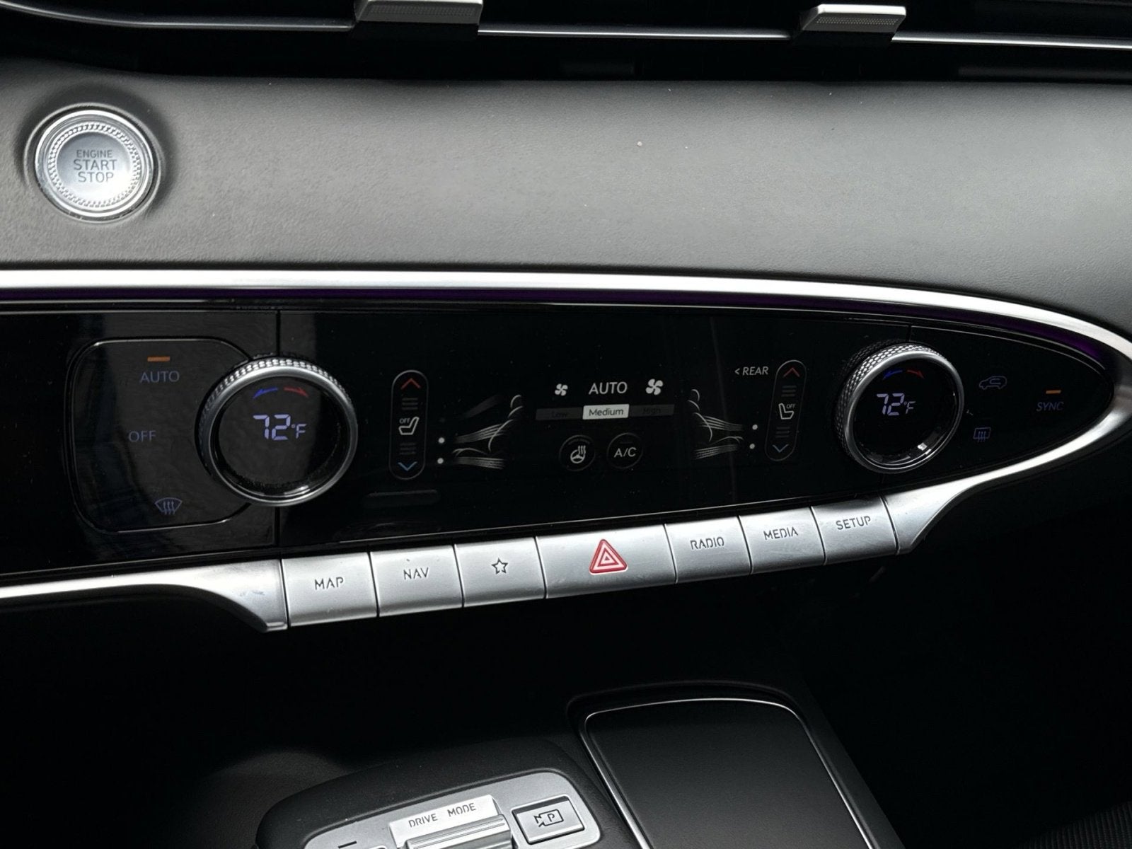 2022 Genesis GV70 2.5T