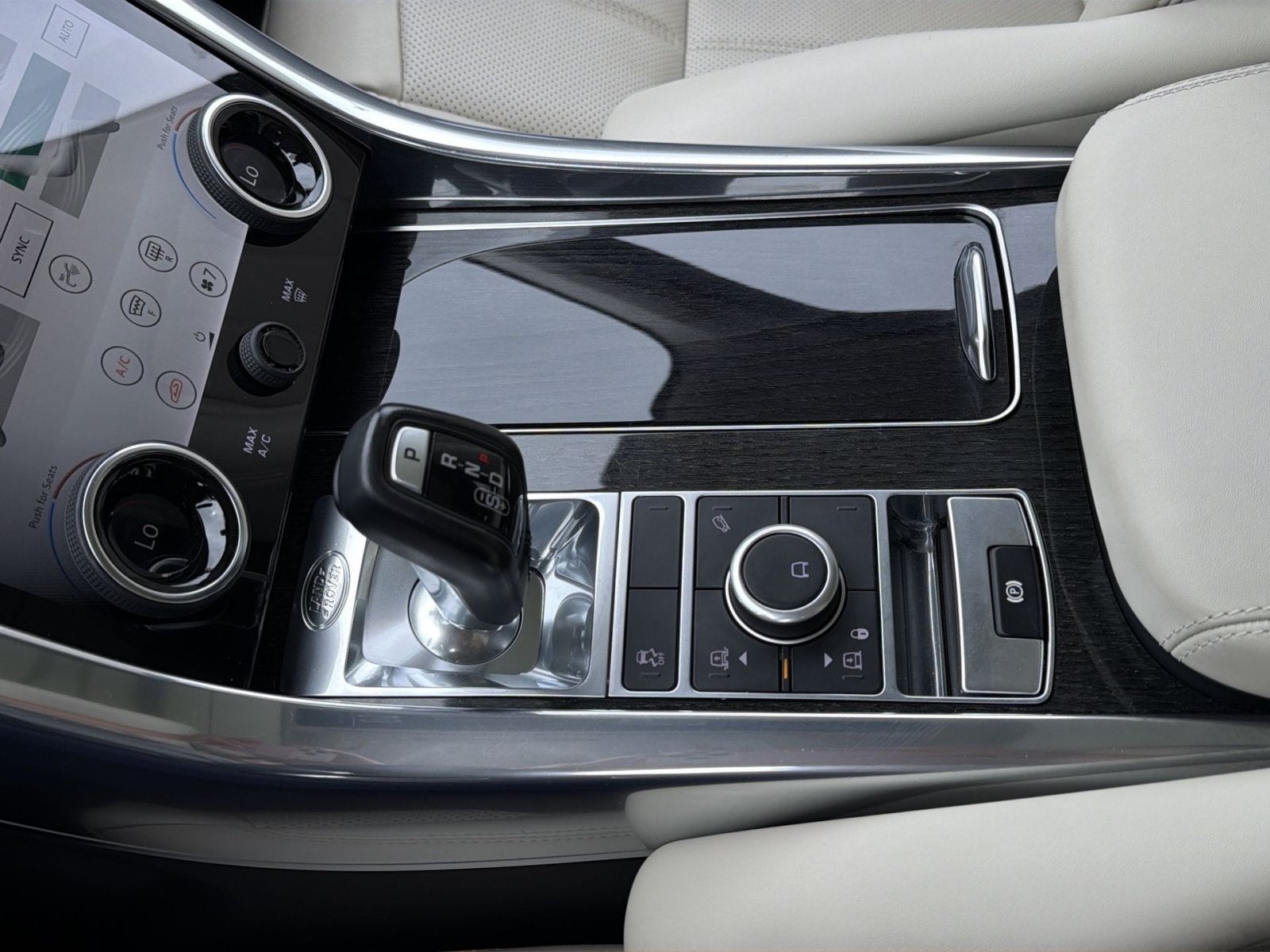 2022 Land Rover Range Rover Sport HSE Silver Edition