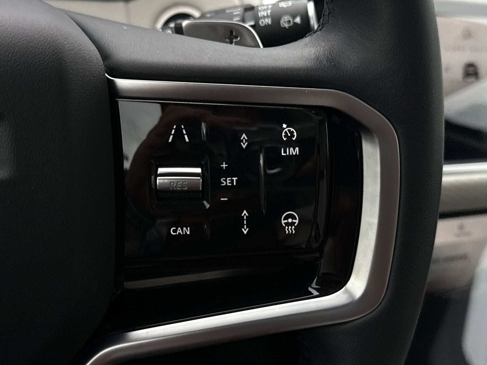2023 Land Rover Range Rover Velar R-Dynamic S