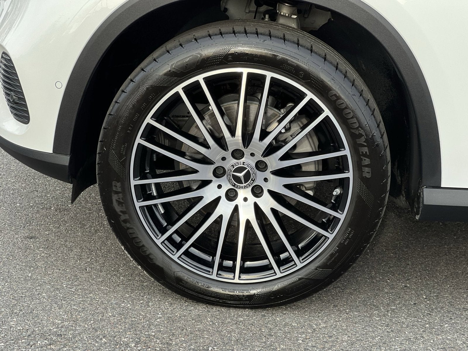 2024 Mercedes-Benz GLC GLC 300