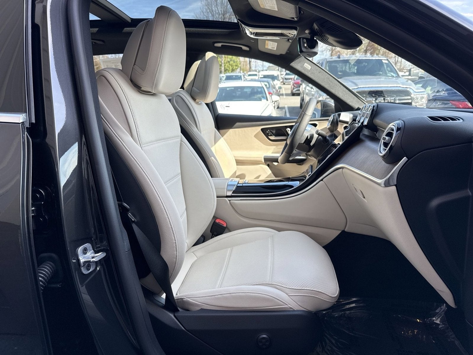 2025 Mercedes-Benz GLC GLC 300