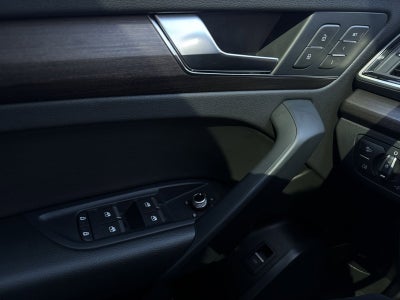 2023 Audi Q5 45 S line Premium