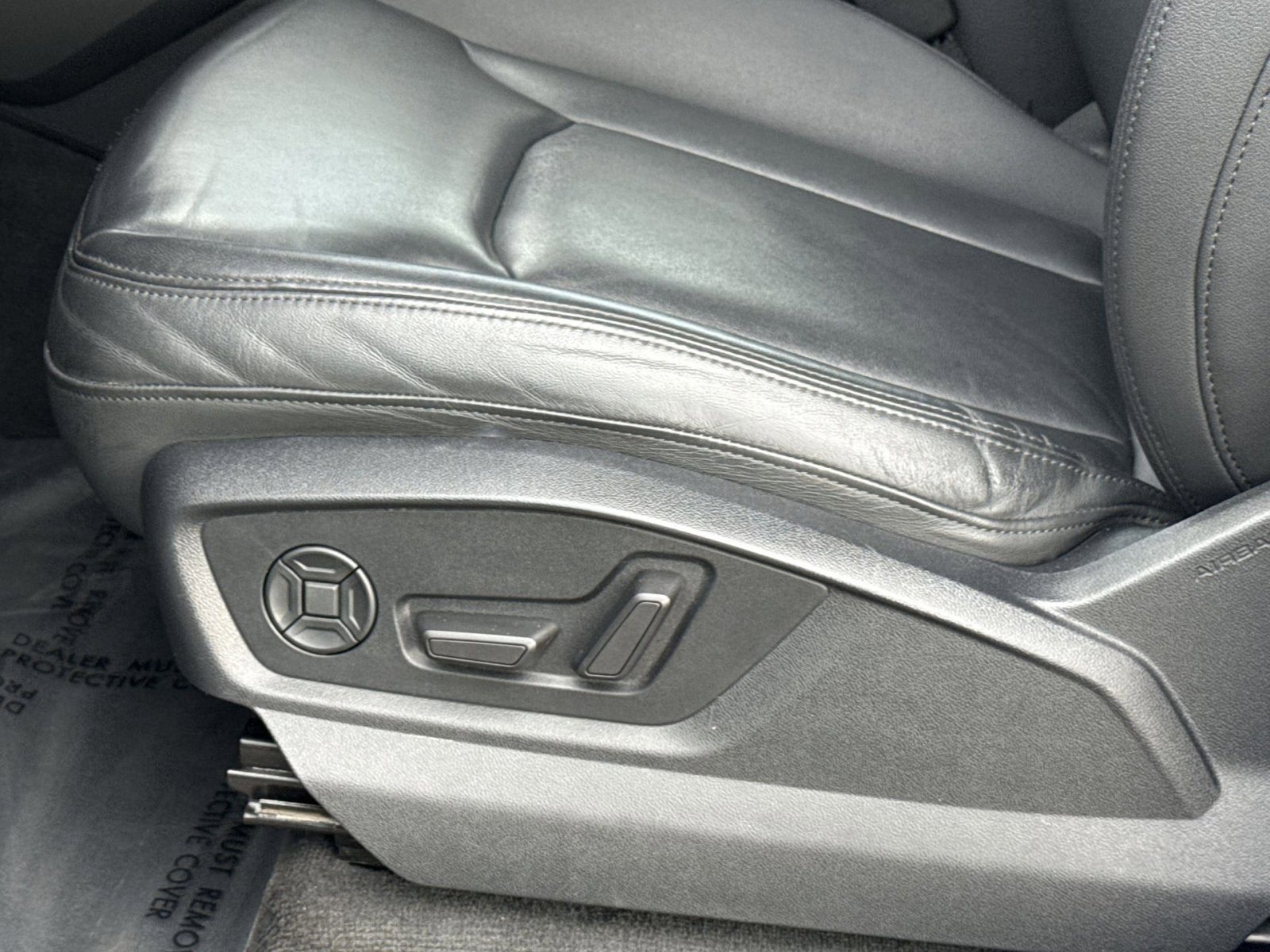 2023 Audi Q7 55 Premium Plus