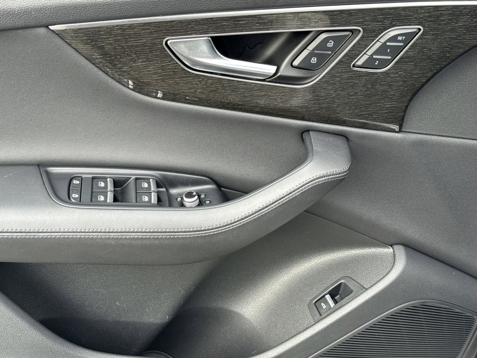 2023 Audi Q7 55 Premium Plus