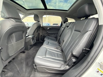 2023 Audi Q7 55 Premium Plus