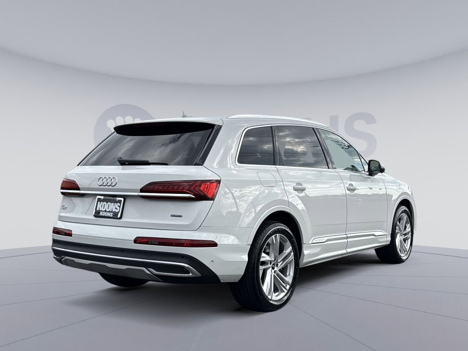 2023 Audi Q7 55 Premium Plus