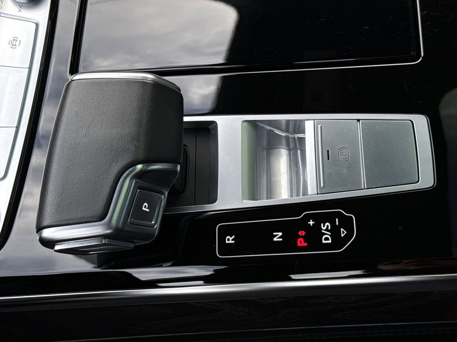 2022 Audi A8 L 55
