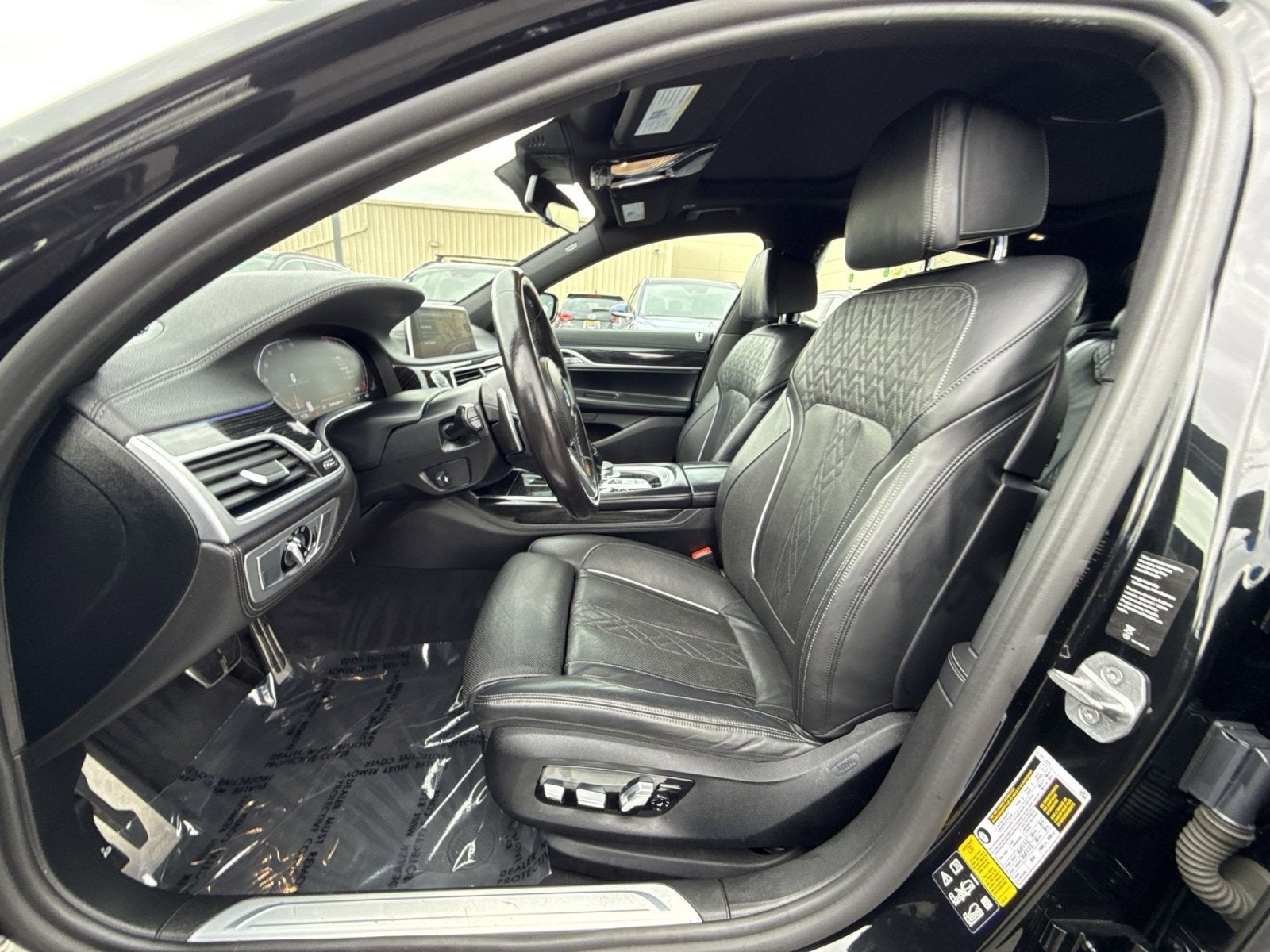 2022 BMW 7 Series 740i xDrive