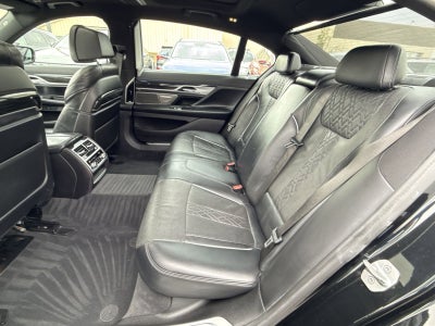 2022 BMW 7 Series 740i xDrive