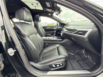 2022 BMW 7 Series 740i xDrive