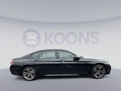 2022 BMW 7 Series 740i xDrive