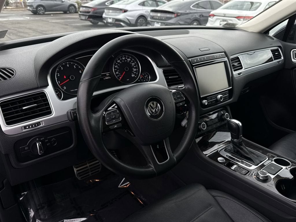 2017 Volkswagen Touareg V6 Executive
