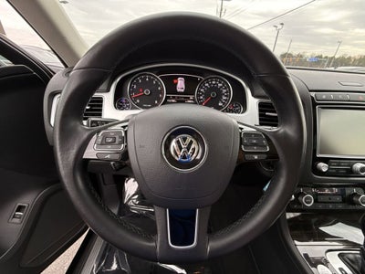 2017 Volkswagen Touareg V6 Executive