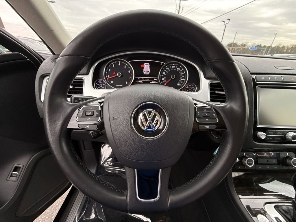 2017 Volkswagen Touareg V6 Executive