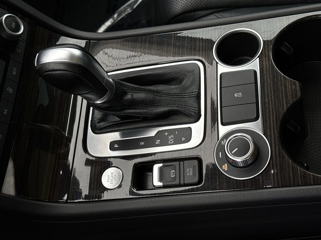 2017 Volkswagen Touareg V6 Executive