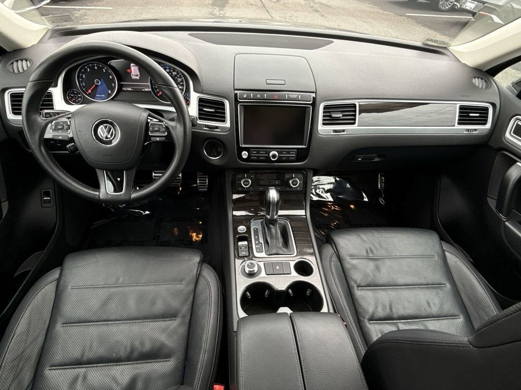 2017 Volkswagen Touareg V6 Executive