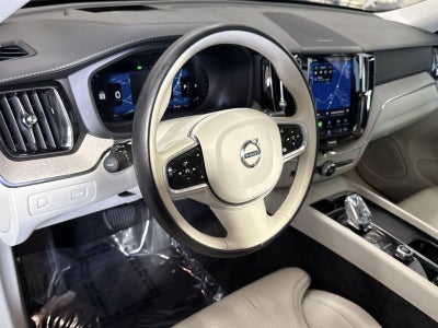 2022 Volvo XC60 B6 Inscription