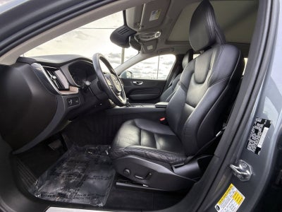 2021 Volvo XC60 T5 Momentum