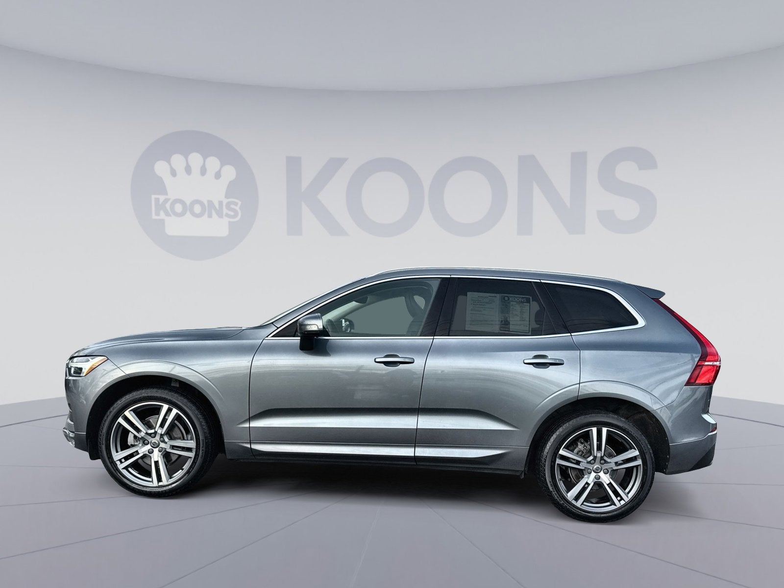 2021 Volvo XC60 T5 Momentum
