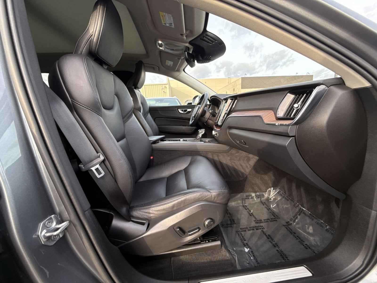 2021 Volvo XC60 T5 Momentum